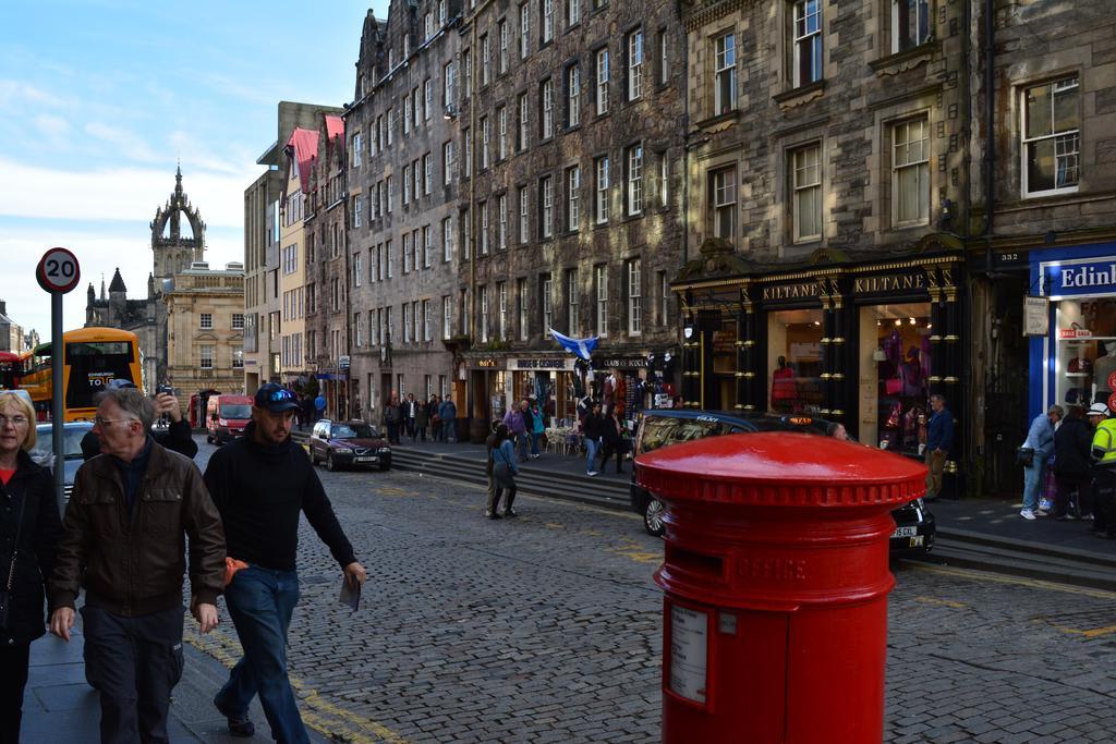 Royal Mile Elegance - Space & Luxury Appartement Edinburgh Buitenkant foto